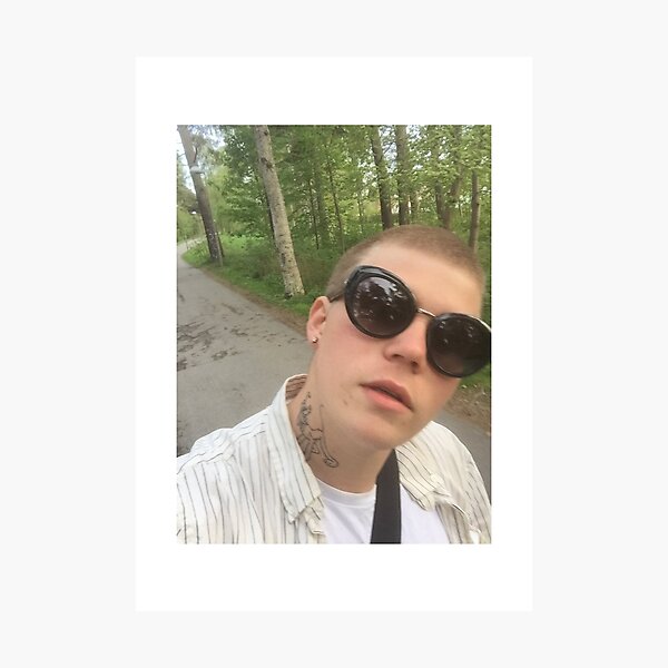Artikel-Vorschau von YUNG LEAN, designt und verkauft von regan301.