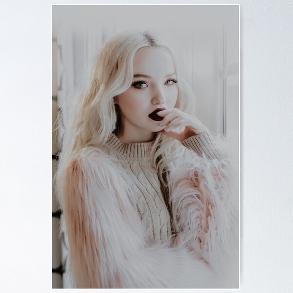 Vista previa del artículo con la obra «Dove Cameron», diseñado y vendido por honeybeth.