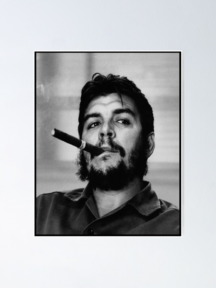 Ernesto Che Guevara, 1959 colorized Postcard for Sale by KAI-Studio