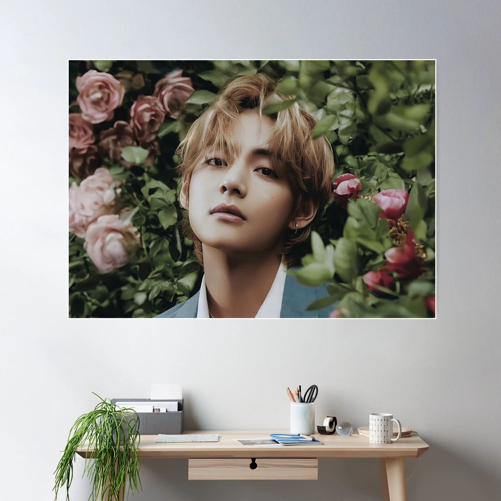 Kim Taehyung bts v in flowers