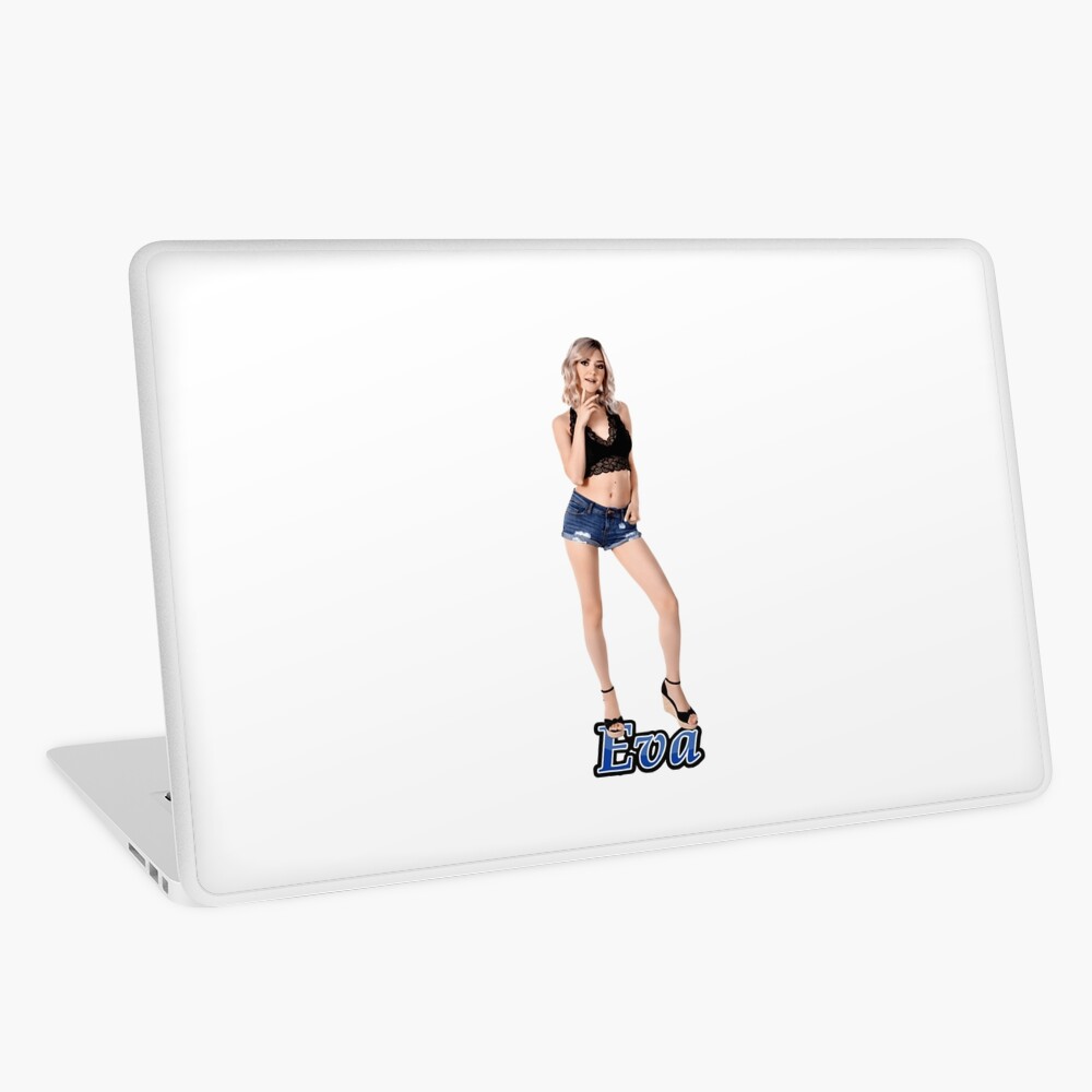Eva elfie laptop