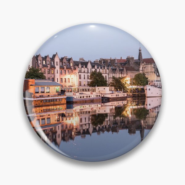 Artikelvorschau, The Shore, Leith, Edinburgh entworfen und verkauft von Ryan McEwan.