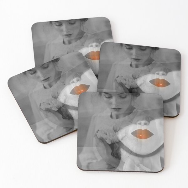 Item preview, Dos retratos de mujeres. designed and sold by LAVE.