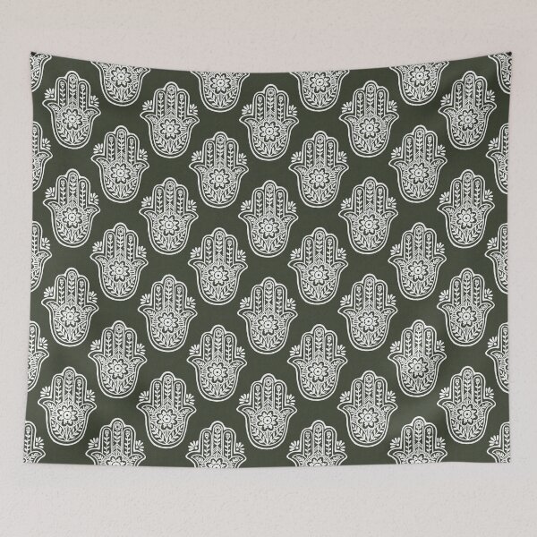 Aperçu de l'œuvre Hamsa Flora Linocut Pattern - Pine + Snow créée et vendue par Irene Estelle.
