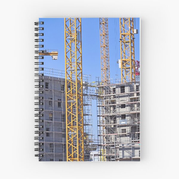 Aperçu de l'œuvre Grues de construction et chantier de construction de nouveaux bâtiments créée et vendue par goceris.