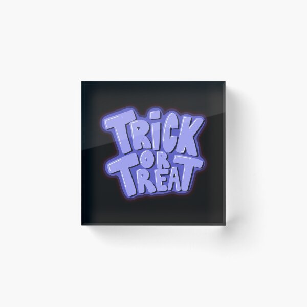 Artikelvorschau, Halloween Süßes oder Saures Blaues einfaches Textdesign von ZeesDesign auf Redbubble entworfen und verkauft von ZEESDESIGN.