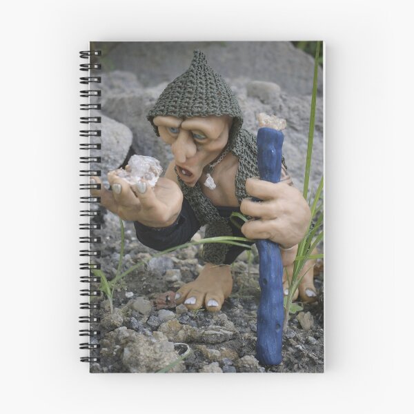 Aperçu de l'œuvre Gunther le troll collectionneur de pierres, River's Edge créée et vendue par Amber Ryder.