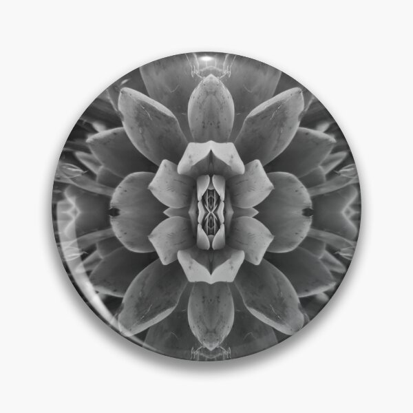 Item preview, Come closer designed and sold by Javiera  Vergara.