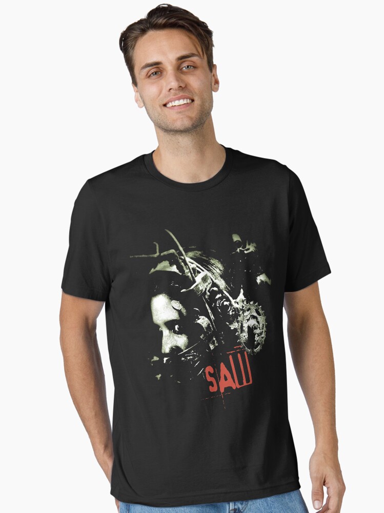Aperçu 1 sur 7. T-shirt essentiel avec l'œuvre Film de scie vintage créée et vendue par gissellealto.
