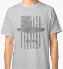 P-51 Mustang WWII Fighter Vintage Flag Design Classic T-Shirt