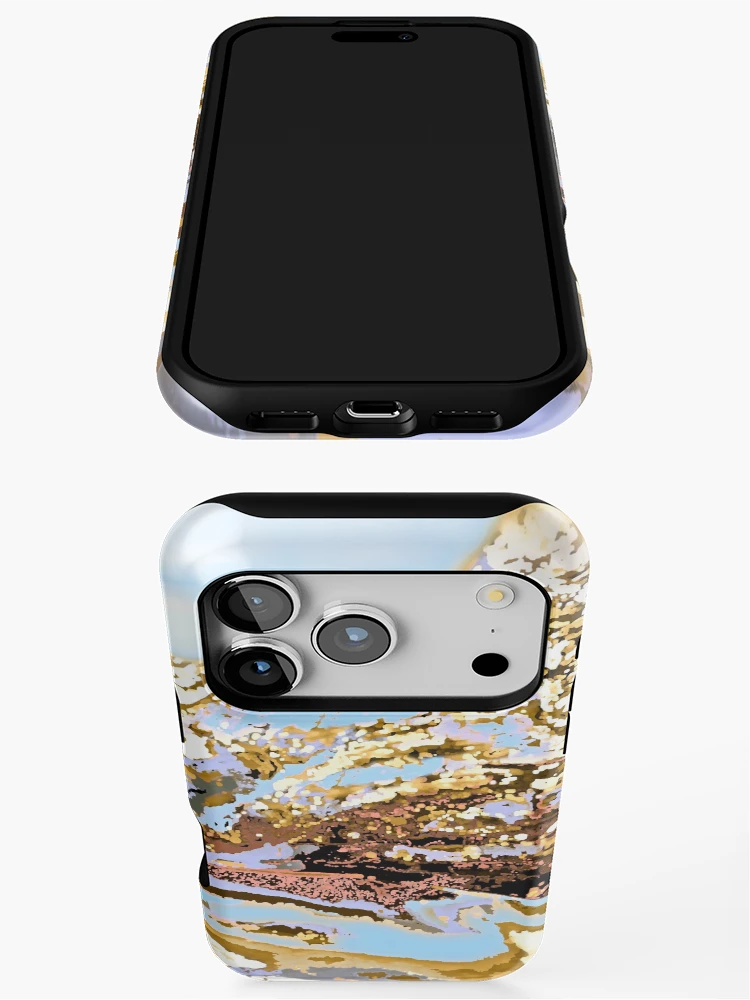 Aperçu 3 sur 4. Coque iPhone avec l'œuvre Shells Shells Shells créée et vendue par Overthetopsm.