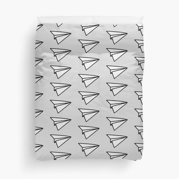 Artikel-Vorschau von Paper Airplane, designt und verkauft von Lil-Bit-Batty.