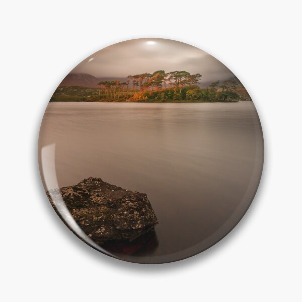 Artikelvorschau, Pine Island, Connemara, Irland entworfen und verkauft von RYSZARD LOMNICKI.
