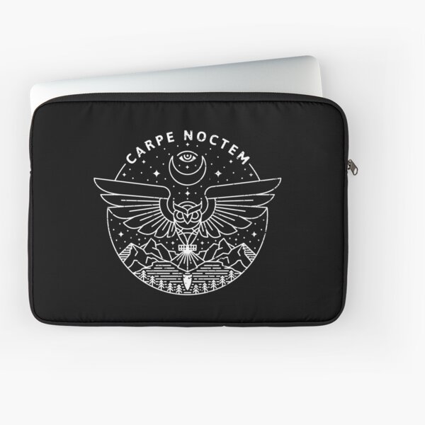 Carpe Noctem / White Laptop Sleeve