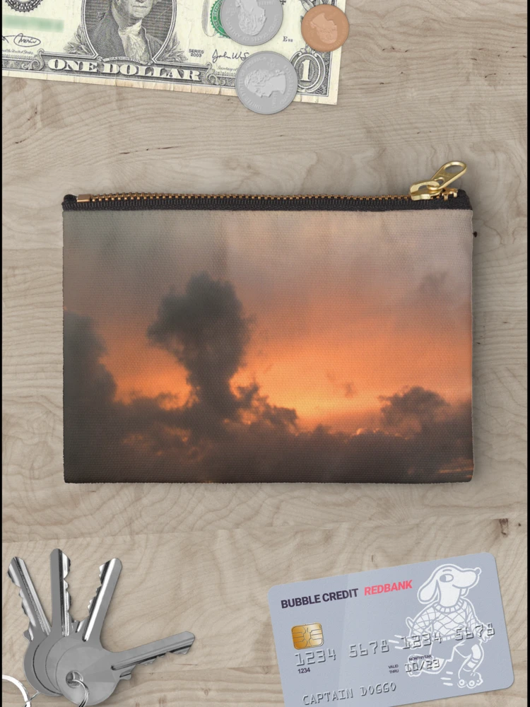 Aperçu 3 sur 4. Pochette avec l'œuvre Shieldaig Sunset 2 créée et vendue par Elizabeth Austin-Craig.