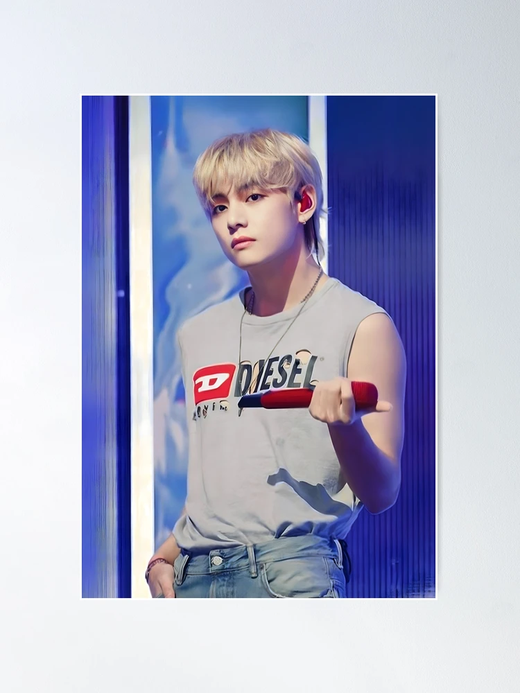 fposter,medium,wall_texture,