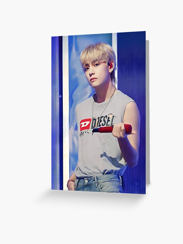 Kim Taehyung bts v concert layover