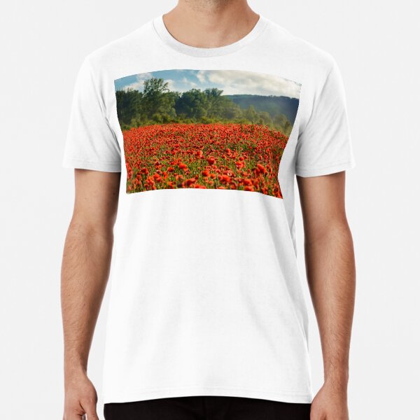 poppy field in summer evening Premium T-Shirt
