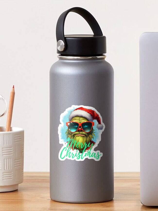 Festive Grinch-themed water bottle labels to spread holiday cheer!