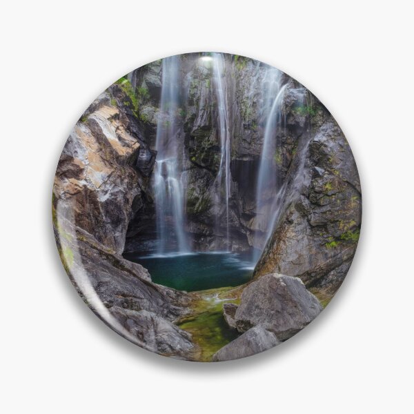 Artikelvorschau, VERSTECKTER WASSERFALL entworfen und verkauft von SSP-PRINTS.
