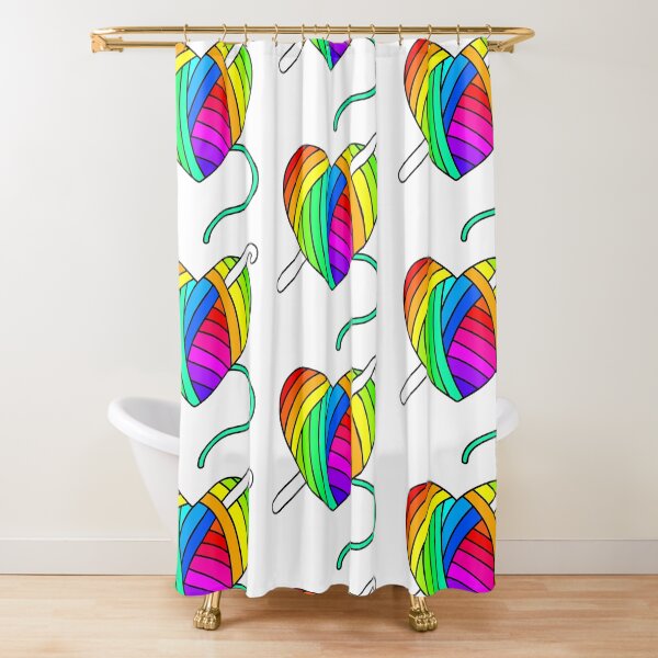 Aperçu de l'œuvre Coeur au crochet arc-en-ciel créée et vendue par SkunksStash.