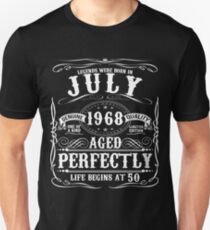 Lustiges im Juli 1968 50. Geburtstags-Party-Kleid Unisex T-Shirt