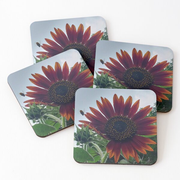 Item preview, Bee in Flight designed and sold by Jennifer Kososki.