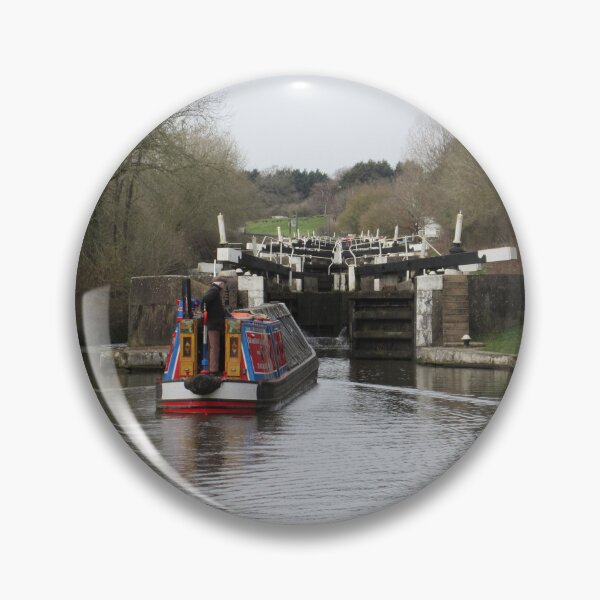 Artikelvorschau, Narrowboat erklimmt den Skyway to Heaven in Hatton, Warwick. entworfen und verkauft von Jo Lodge.