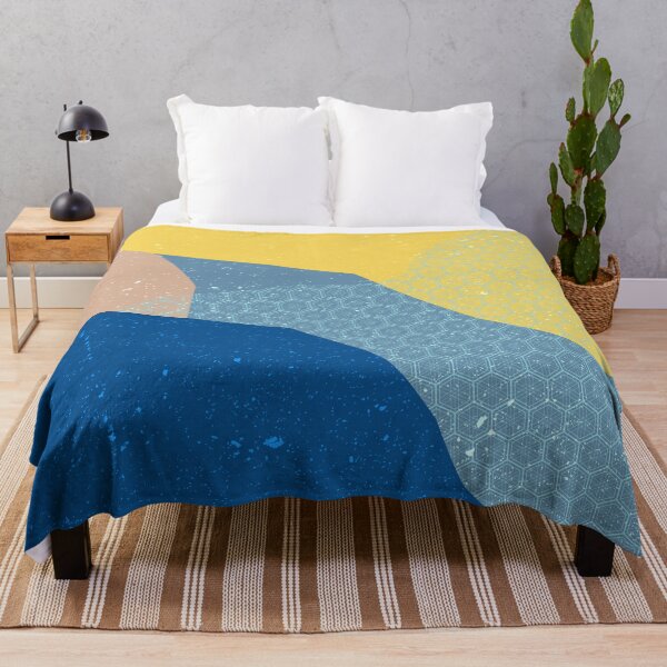 Japanese pattern in vintage style Throw Blanket