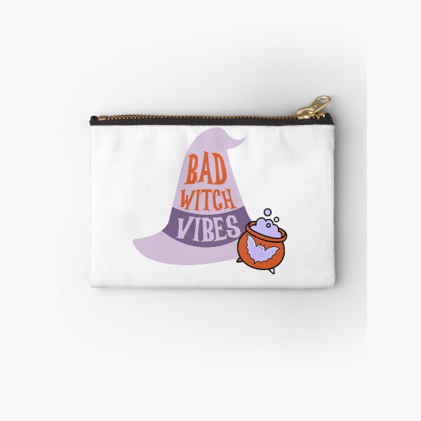 Artikelvorschau, Umfassen Sie die Dark Arts: Bad Witch Vibes Edition. Spuktakuläre Halloween-Kleidung entworfen und verkauft von starcreative22.