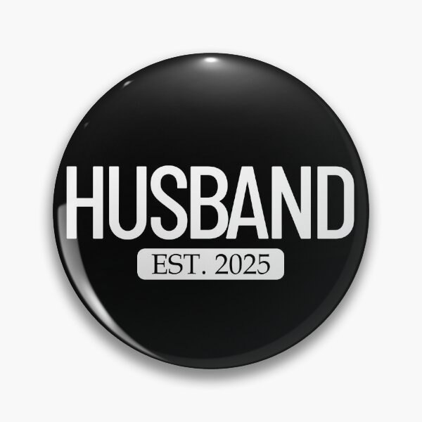 Artikelvorschau, Husband Est. 2025 Matching Couple Married 2025 Husband Gear entworfen und verkauft von DynamicDesign.