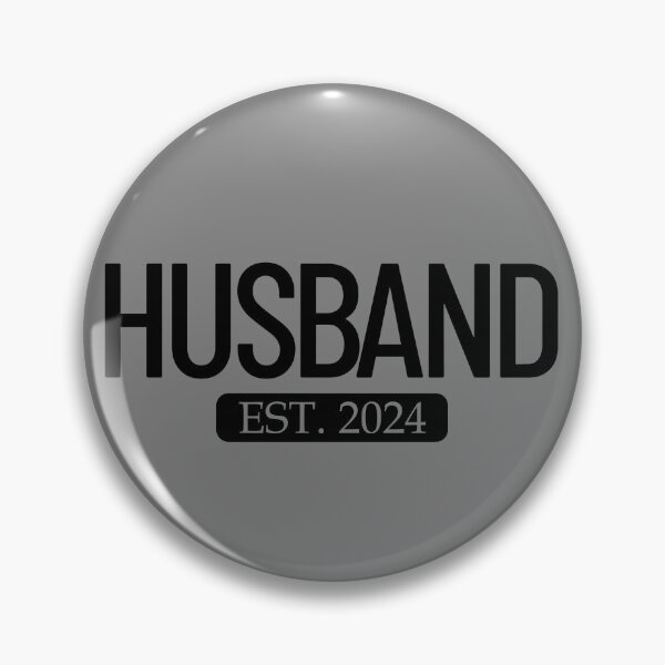 Artikelvorschau, Husband Est. 2024 Matching Couple Married 2024 Husband Gear entworfen und verkauft von DynamicDesign.
