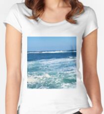 Ostmeer (Korea) Tailliertes Rundhals-Shirt