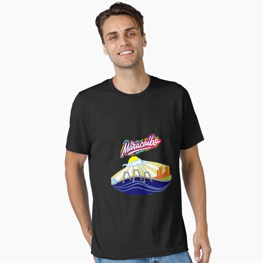 Vista previa del artículo con la obra «Camiseta esencial», diseñado y vendido por FotoLibreStudio.