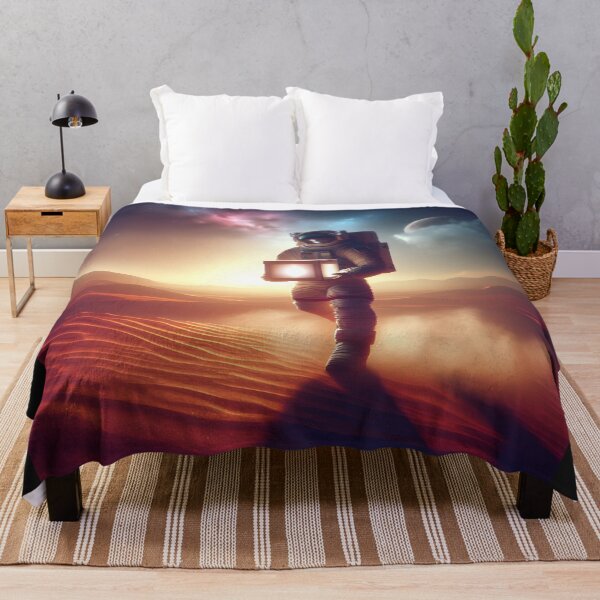 Item preview, astronaut designed and sold by InnovaDigital.