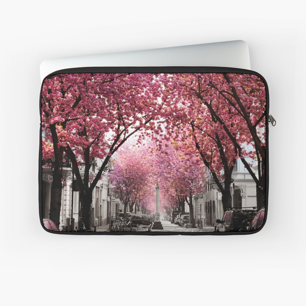 Artikel-Vorschau von Laptoptasche, designt und verkauft von VictoriaBonn.