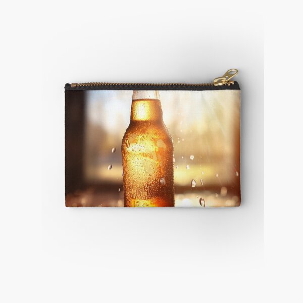 Artikelvorschau, Kalte Bierflasche entworfen und verkauft von FireFXStudio.