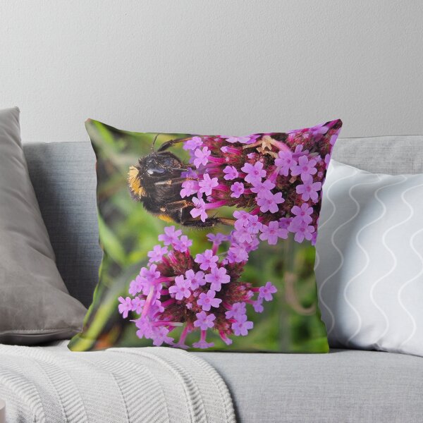 Artikelvorschau, Hummel auf Blumen entworfen und verkauft von PlanetSusan13.
