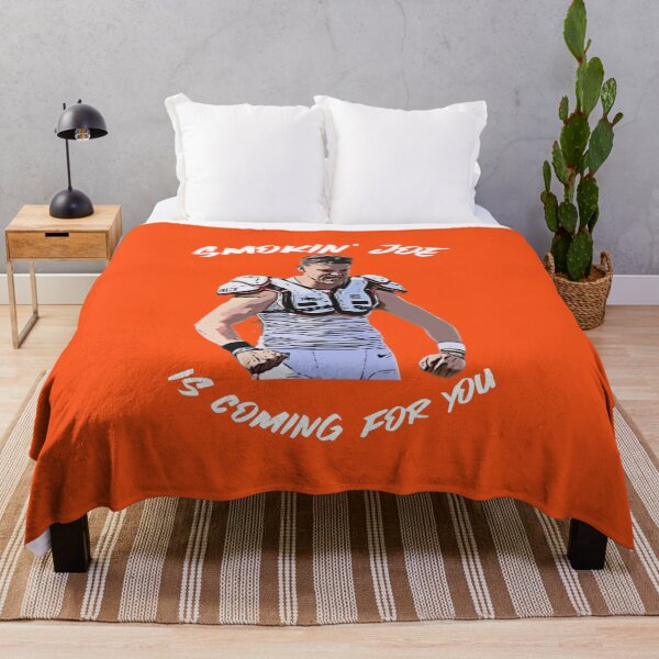 Item preview, Smokin' Joe viene por ti, también conocido como Joe Burrow designed and sold by RiffRaffGraffix.