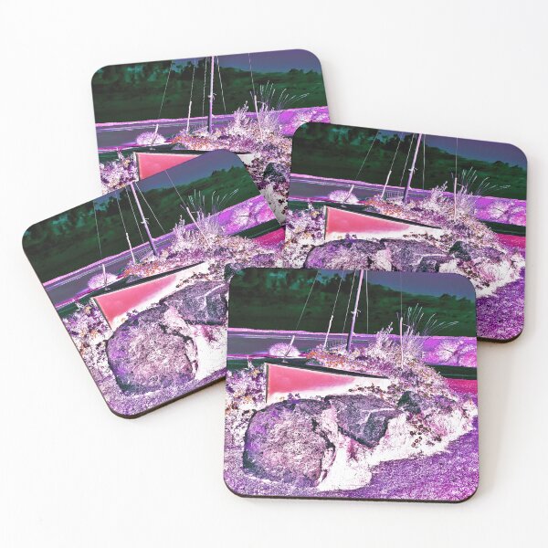 Item preview, boat stranded on the lake designed and sold by Gabriel BOCQUAIRE.
