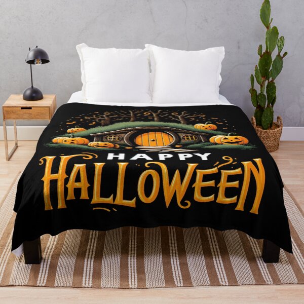 Artikelvorschau, Fröhliches Halloween – Halblingsheim – Fantasy-Halloween entworfen und verkauft von Fenay Designs.