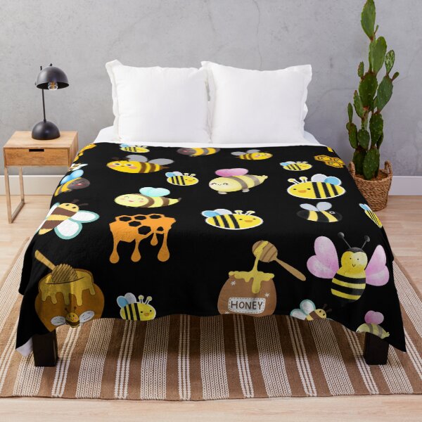 Item preview, Insect kingdom, bee kingdom, A bee is collecting honey, honeybee designed and sold by zzzozzo.