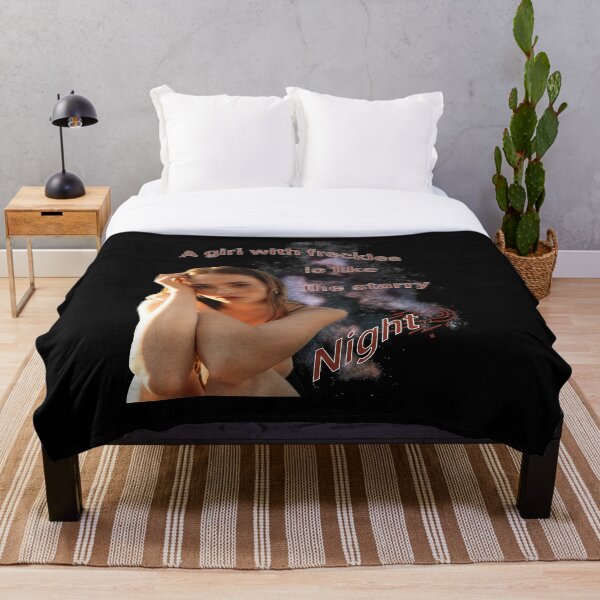 Item preview, Una niña con pecas es como la noche estrellada designed and sold by 5PointsDigital.