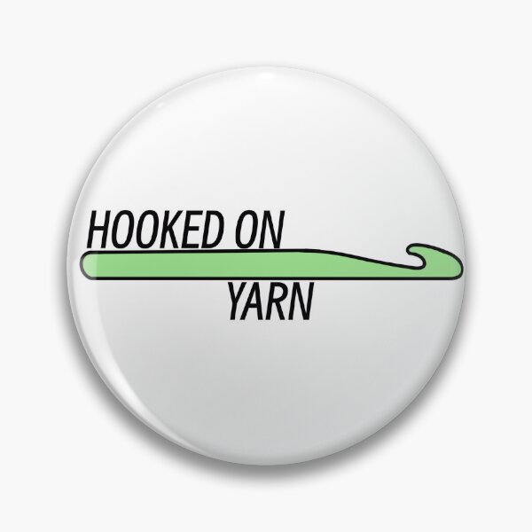 Artikelvorschau, Hooked On Yarn – Häkelnadel entworfen und verkauft von SiriuslyShawni.