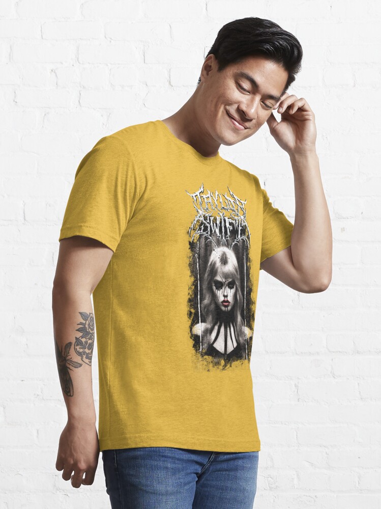 Camiseta 'black metal' de Taylor Swift – portALTERNATIVO