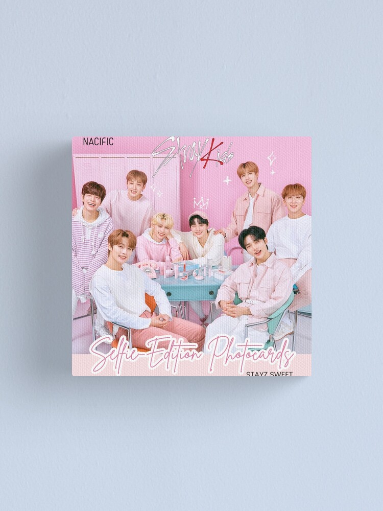 Seasons Greetings 2024 japanese Stray Kids air ful comeback