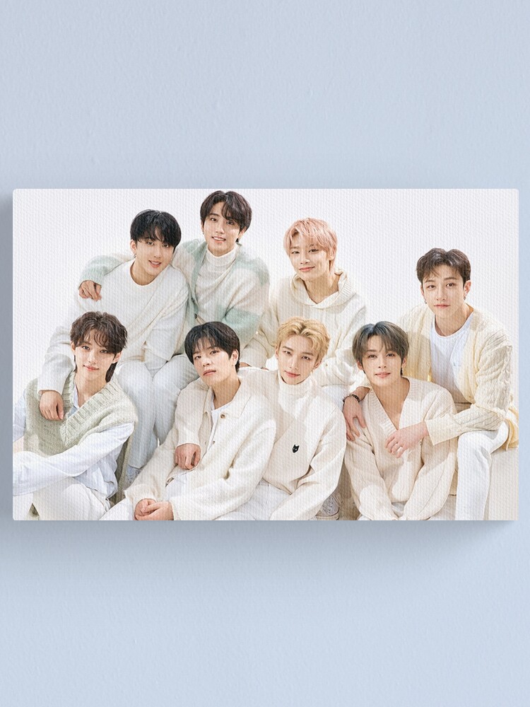 Seasons Greetings 2024 japanese Stray Kids air ful comeback