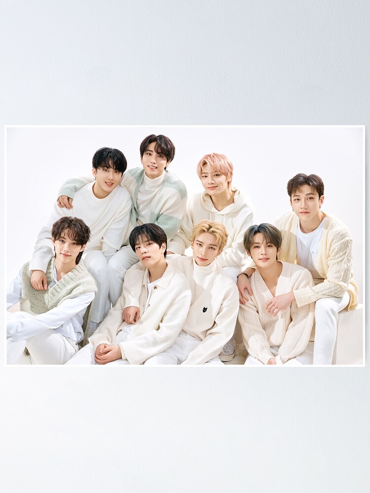 Seasons Greetings 2024 japanese Stray Kids air ful comeback