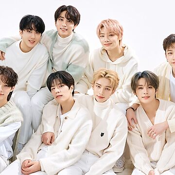 STRAY KIDS 2024 SEASON'S GREETINGS - Perfect Day With SKZ
