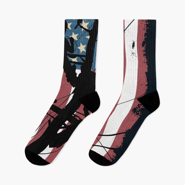 Artikelvorschau, Coole Retro-amerikanische Lineman-Silhouette – patriotische elektrische Lineworker-Kunst entworfen und verkauft von LineXpressions.